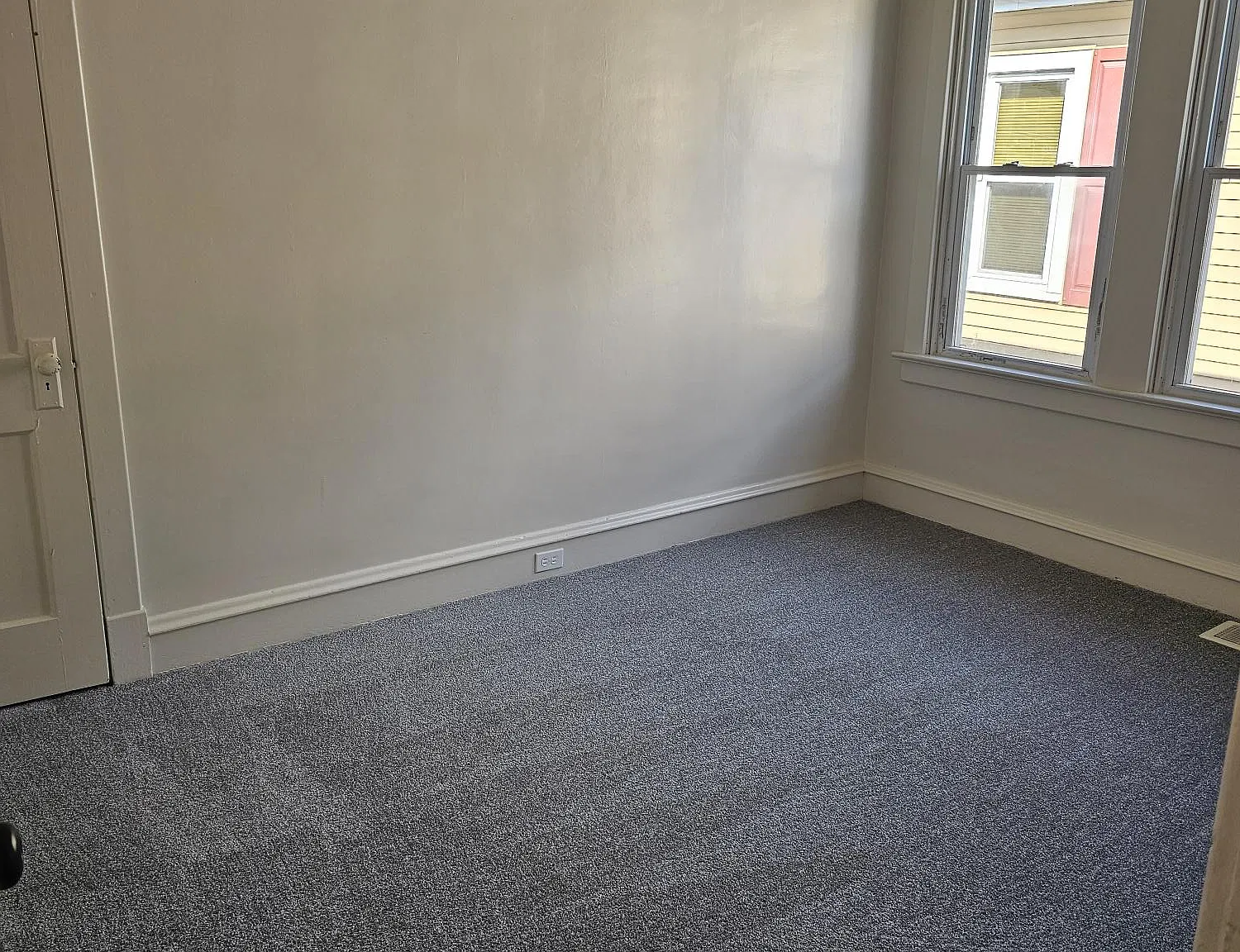 3 bed, 1200 sqft, $1,500 — Photo 4