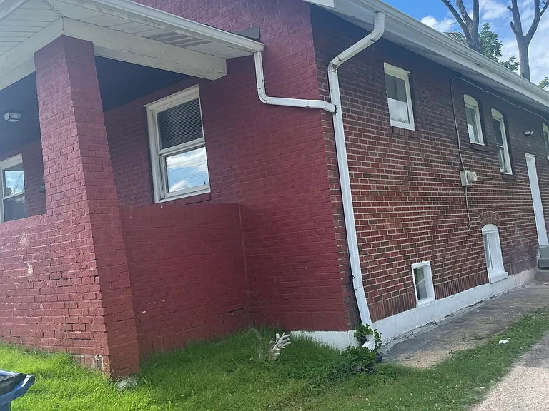8229 Page Ave — Photo 6