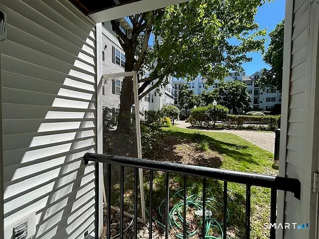100 Glenbrook Rd #T411 — Photo 9