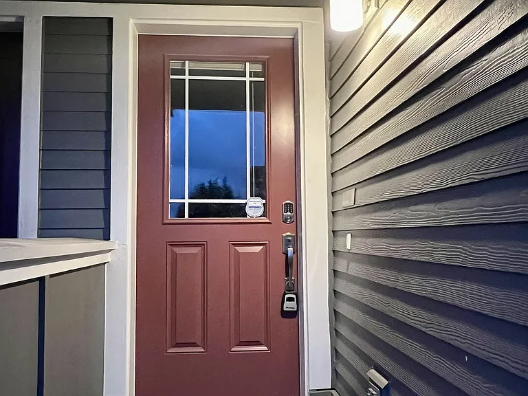 2120 Yakima Ave — Photo 3