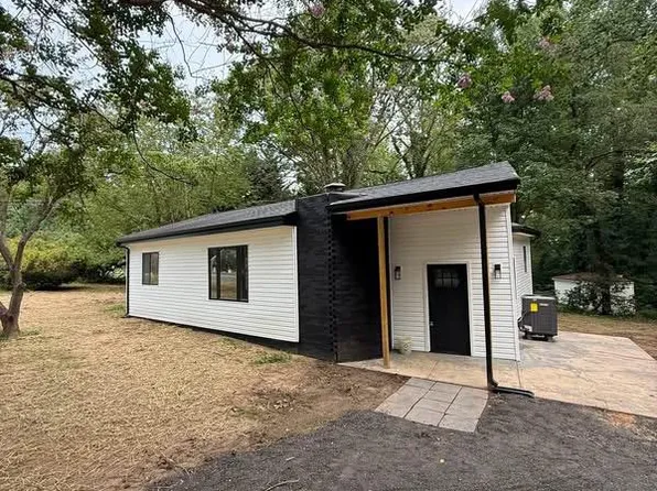 8304 Ridge View Rd, Lusby, MD 20657
