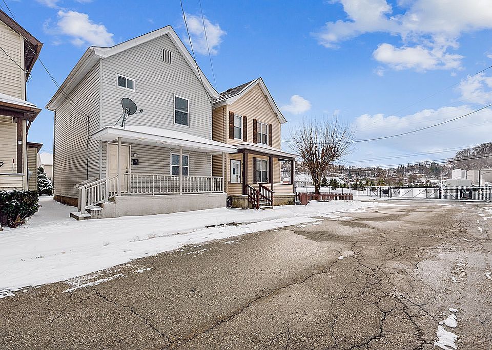 Front View 220 S 7th 