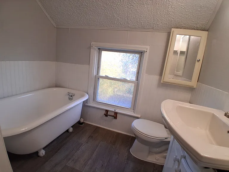 730 Neale Ave SW — Photo 9