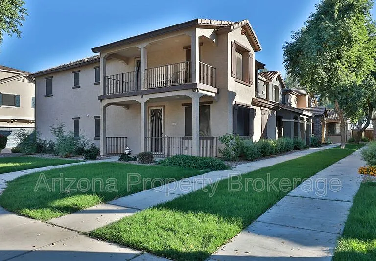 3879 E Santa Fe Ln — Photo 3