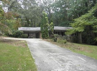 338 Kenilworth Cir, Stone Mountain, GA