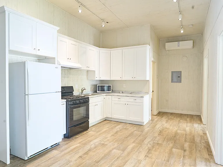 31601 Pitsch Canyon Rd — Photo 5