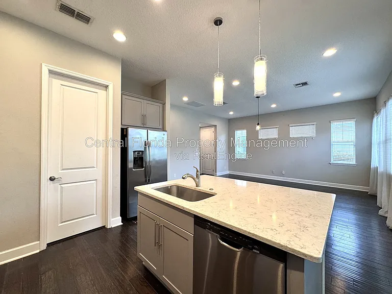 13808 Chauvin Ave — Photo 9
