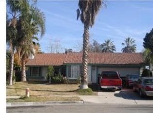 9819 Pinyon Ct, Fontana, CA 92335