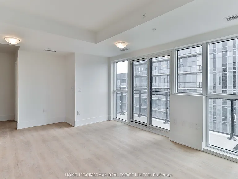 206 King St W #Penthouse 1 — Photo 12