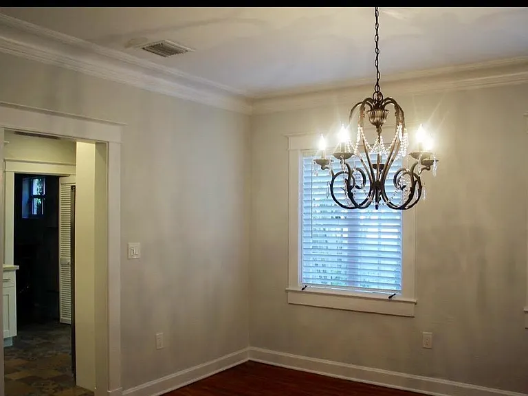504 Aragon Ave — Photo 9