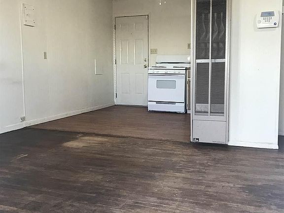 2nd image of 734 Melvin St
