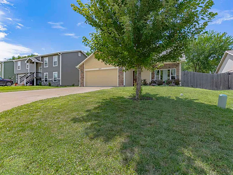 4319 Aspen Dr — Photo 11