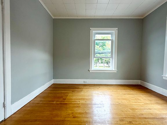 5th image of 59 Crystal St #63