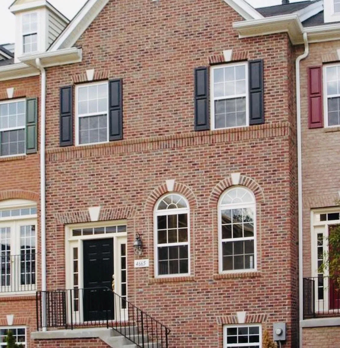 4 bed, 3.5 bath, 1600 sqft, $3,500 — Photo 2