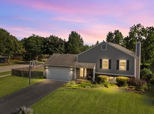 1334 Hill Rd, Geneva, IL 60134