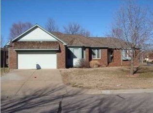 1127 N Coachhouse Ct, Wichita, KS 67235