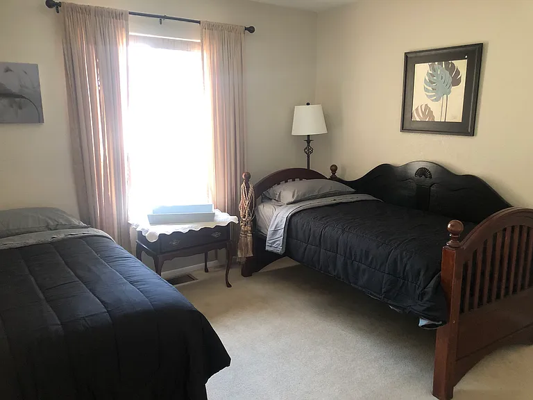 W Sherwood Dr — Photo 16