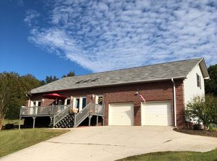 521 Emory River Rd, Harriman, TN 37748