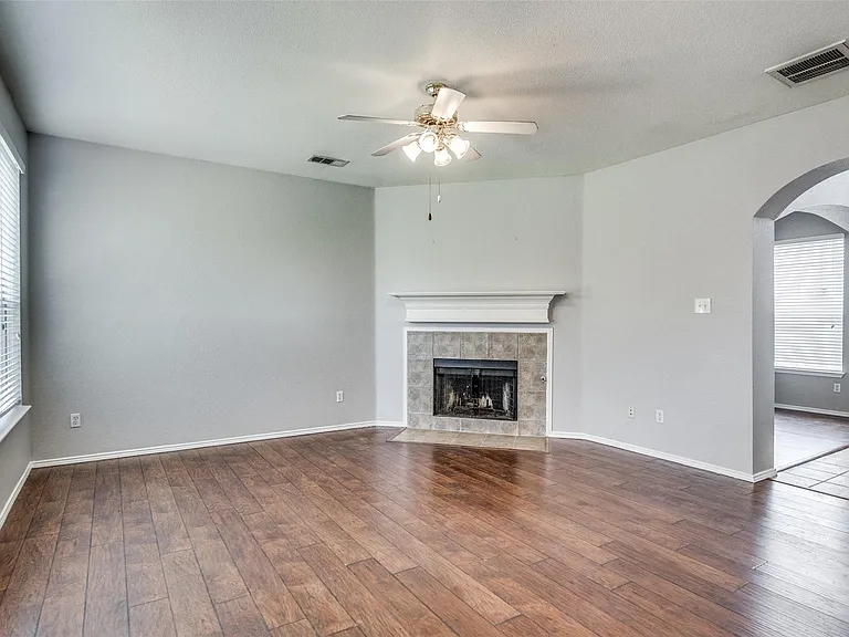 3408 Oleander Dr — Photo 9