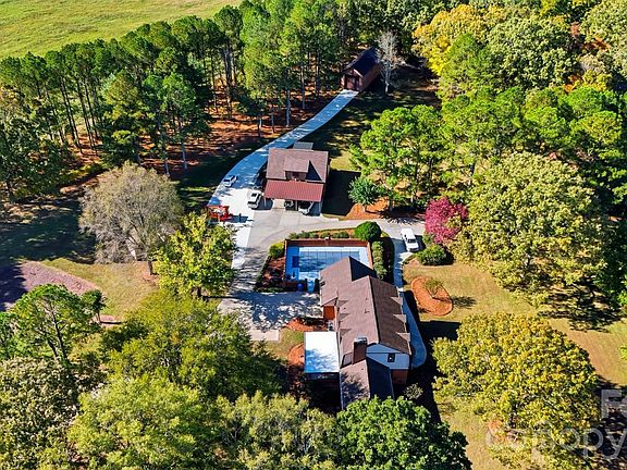 3rd image of 115 El Bethel Rd