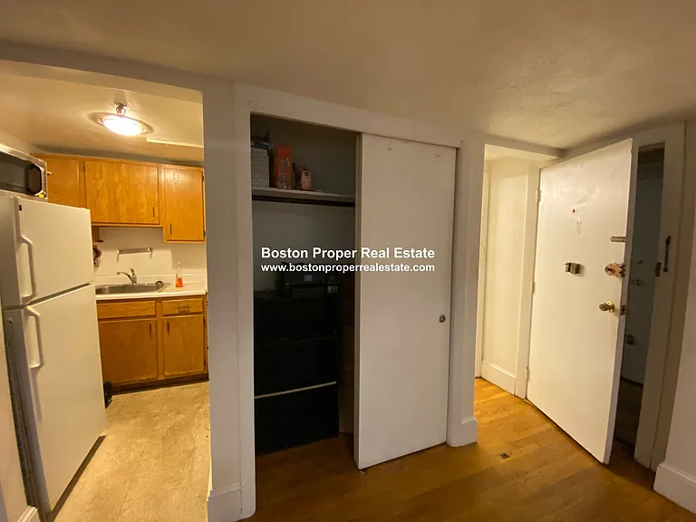 289 Newbury St #2 — Photo 4
