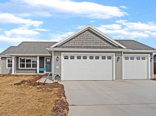 5294 Buttke Ln, Omro, WI 54963