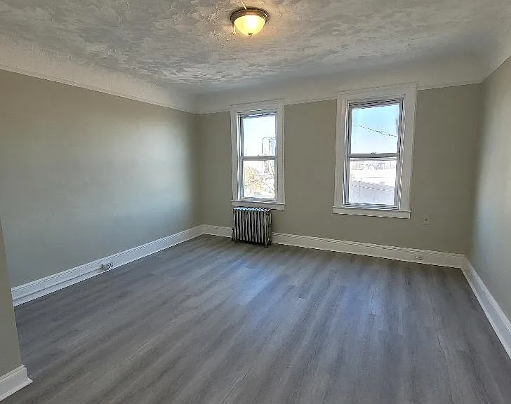 429 S 6th St #2 — Photo 4