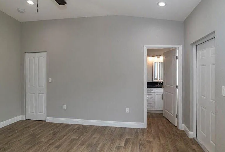 1140 NW 1st Ave — Photo 15