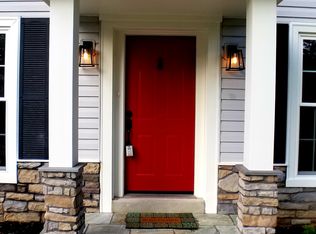 5535 Dunsmore Rd, Alexandria, VA 22315