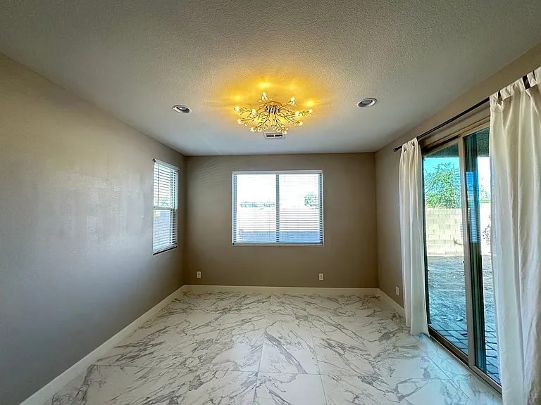 5869 Amber Mesa St — Photo 5