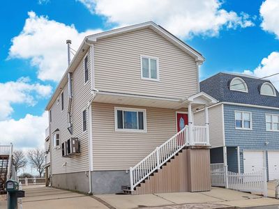 3714 Somerset Drive, Seaford, NY, 11783