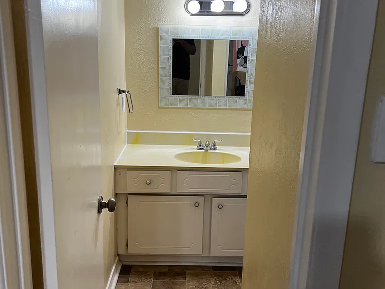 267 Gill St #3 — Photo 5