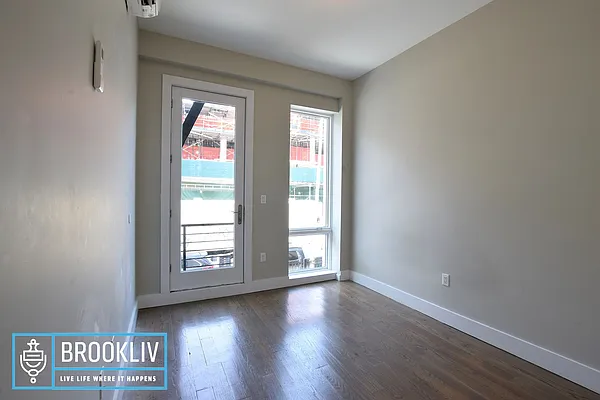 Rented by null | media 27