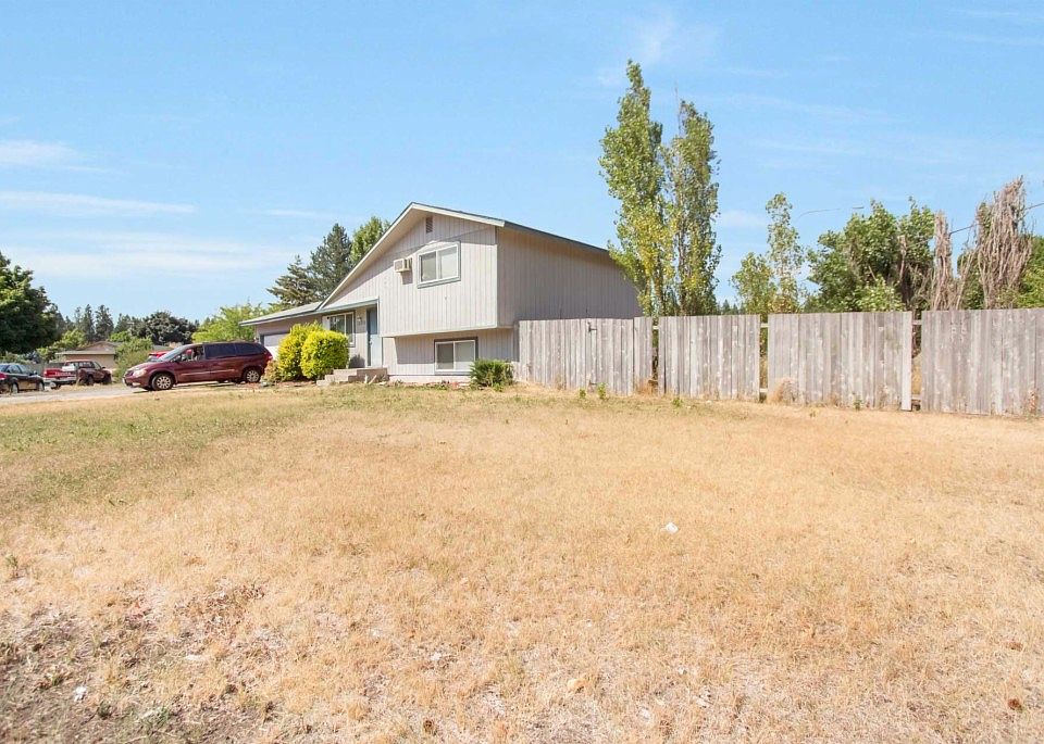 2nd image of 13319 E Guthrie Dr