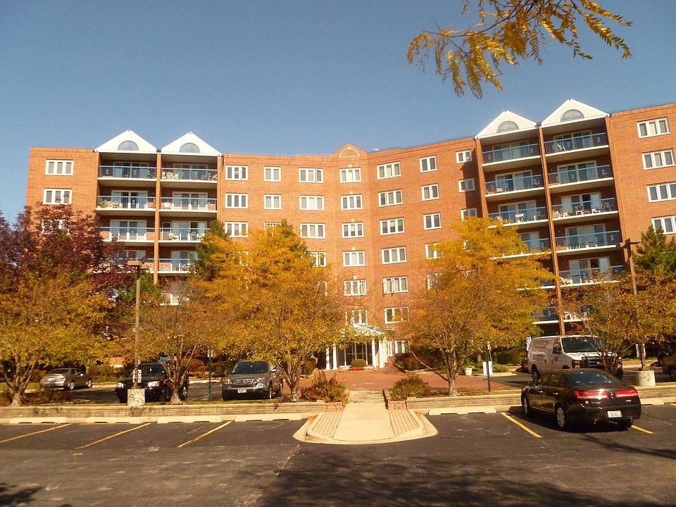 1st image of 6701 N Milwaukee Ave APT 307