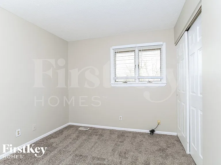 5873 Gilmore Dr — Photo 12