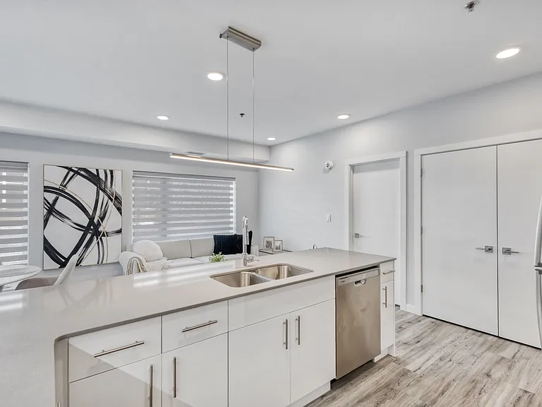 1033 Autumnwood Dr #502 — Photo 19
