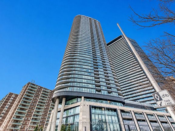 2nd image of 585 Bloor St E #1320
