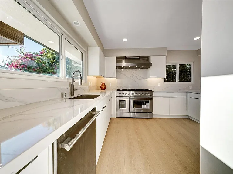 614 Starlight Crest Dr — Photo 17