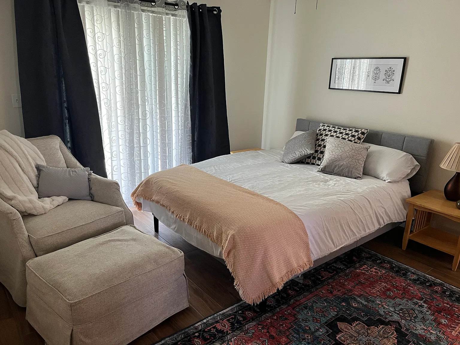 3 bed, 1200 sqft, $2,000 — Photo 3
