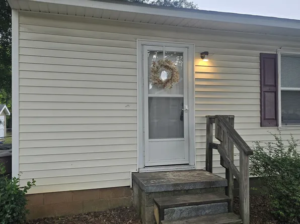 3405 Delancy St, Greensboro, NC 27405