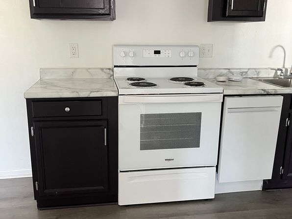214 NW Chapel Dr #1, Ankeny, IA 50023
