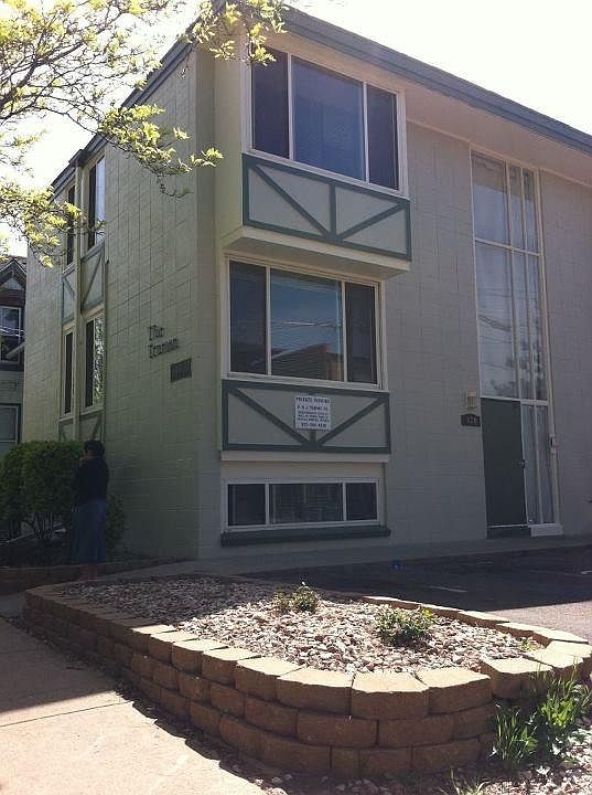 1st image of 130 E 2nd Ave APT 4