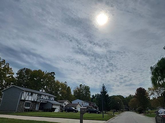 5th image of 7253 Hyannis Dr