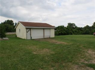19245 Center St, Wapakoneta, OH 45895