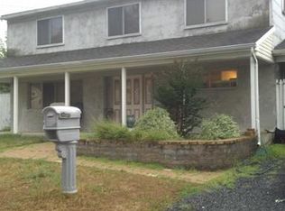 23 Orchard Dr, Old Bridge, NJ 08857