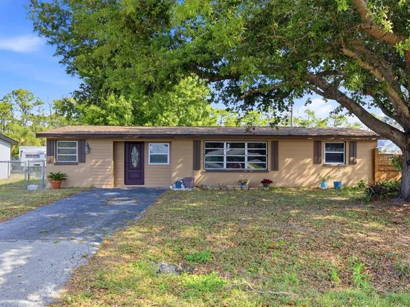 8362 Pelican Rd, Englewood, FL 34224