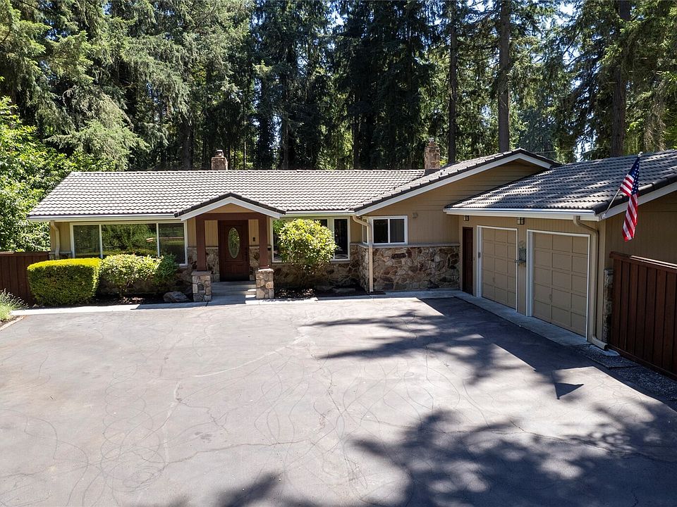 1st image of 1 Beach Lane SW