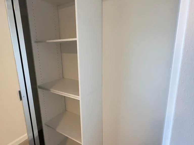 15561 Primrose Ln — Photo 26