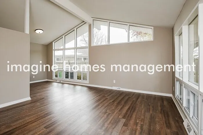 4 bed, 1.0 bath, 1408 sqft, $2,150 — Photo 4